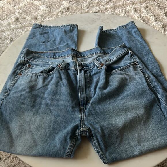 Levi’s 505 regular fit medium wash denim jeans size 36 NWOT - Picture 1 of 7